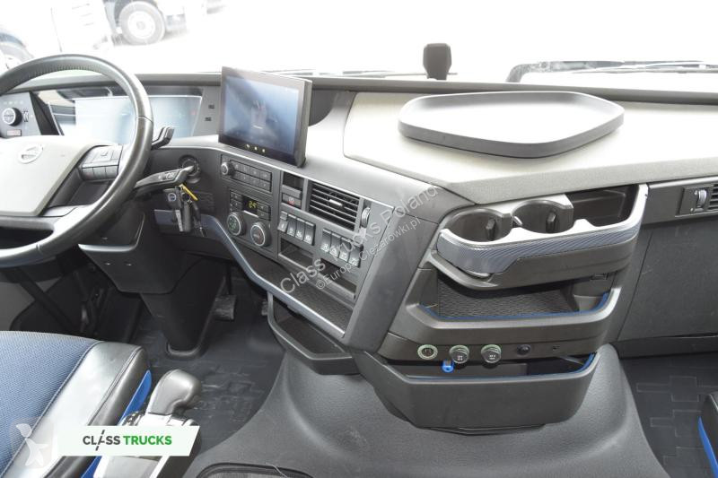 Traktor Volvo 500 Globetrotter XL