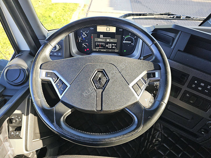 جرار Renault T 460