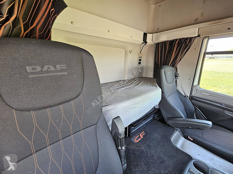 Traktor DAF 450