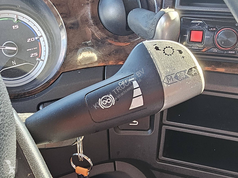 جرار DAF 530 SSC FTG 6X2