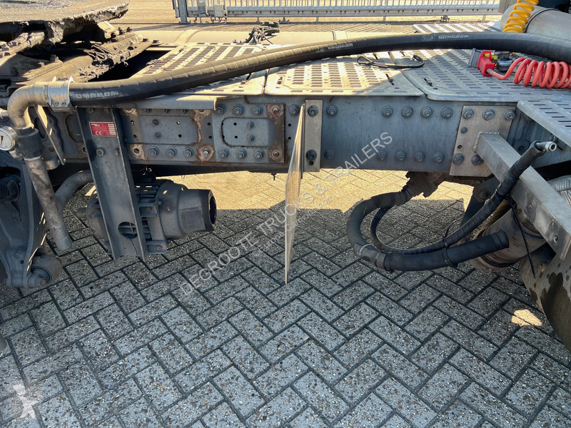 جرار DAF 440 Space Cab