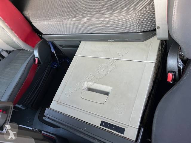 جرار Volvo 500