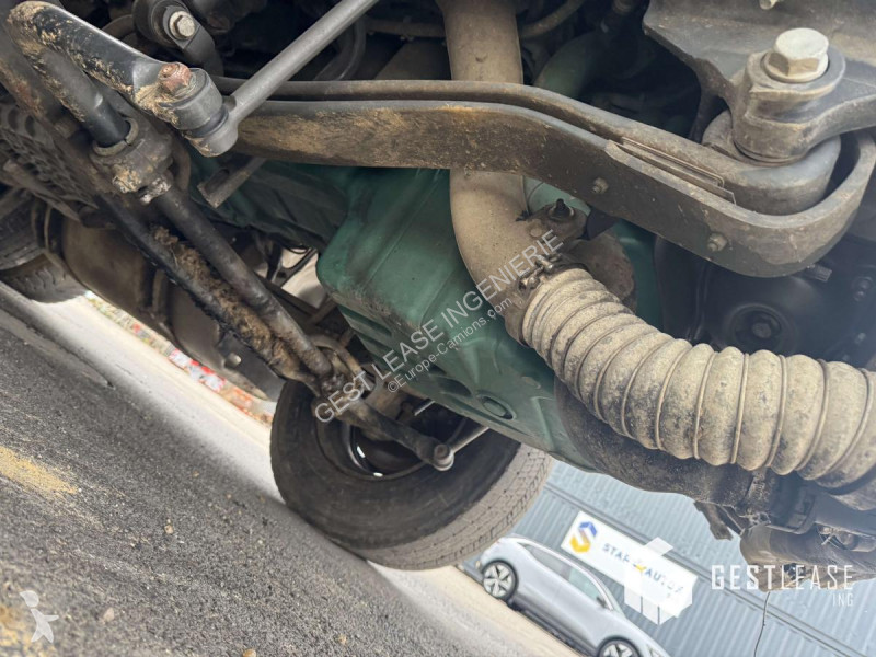 جرار Volvo 500