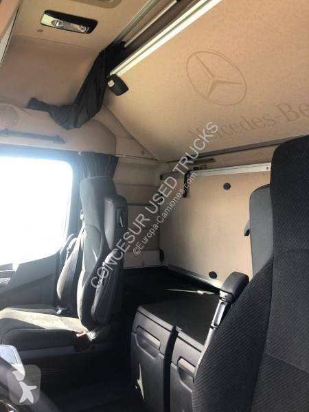 جرار Mercedes