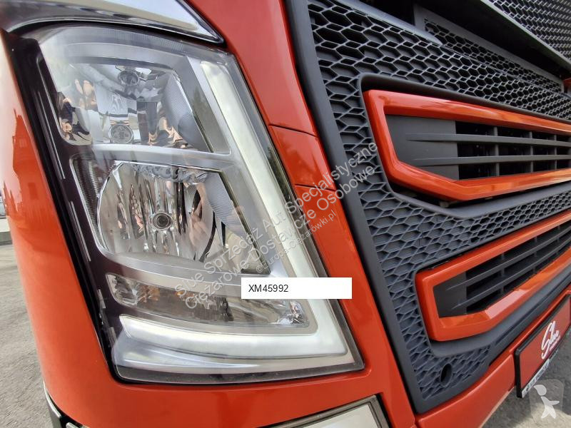 Влекач Volvo FH 420 ADR