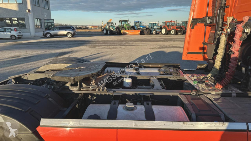 جرار Volvo 42T 4x2