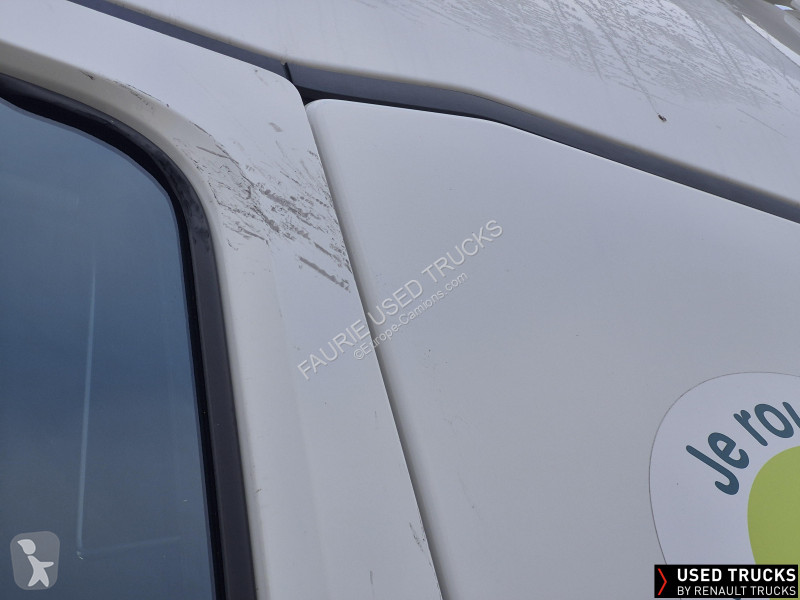 جرار Renault