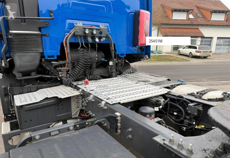جرار Renault 586 T430 4x2 / Swiss-Vehicle