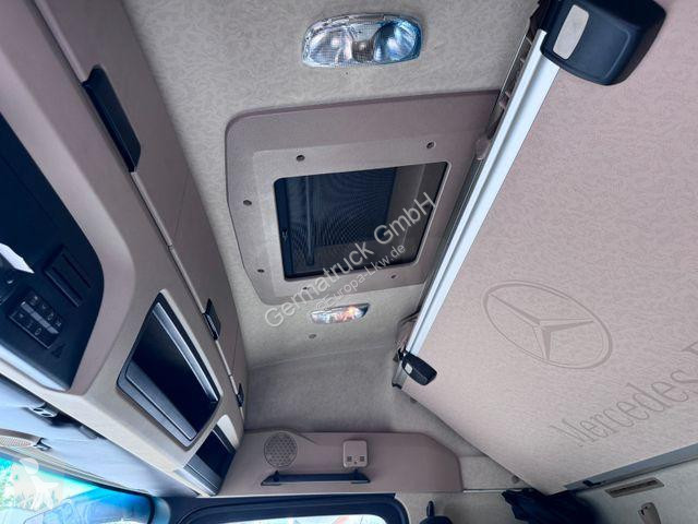 جرار Mercedes 1845