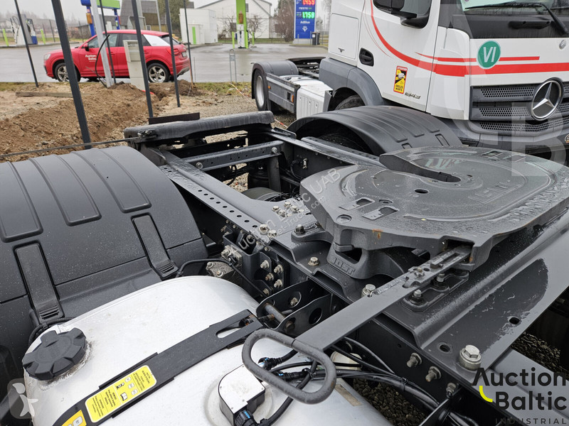 جرار Renault D Wide