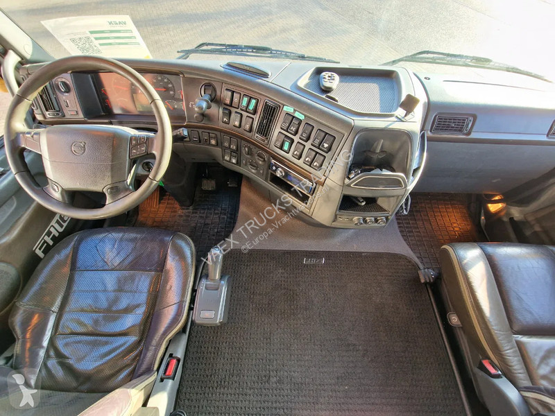 Trattore Stradale Volvo 16660 Globetrotter 6x4...