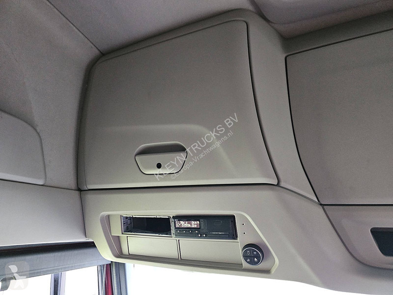 جرار Iveco AS440S48
