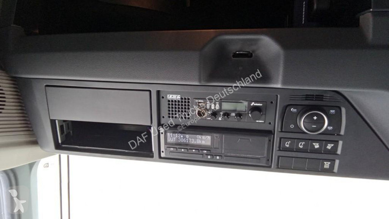 جرار DAF XG  FT 4X2