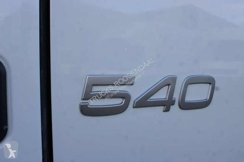 جرار Volvo 16540 + 6x4 EURO 5 + palfinger...