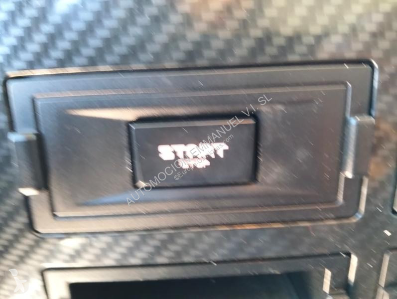 جرار Renault 520 EVO