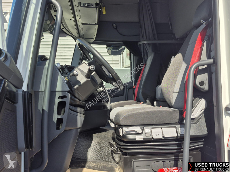 جرار Renault