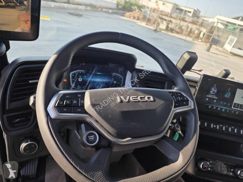 جرار Iveco