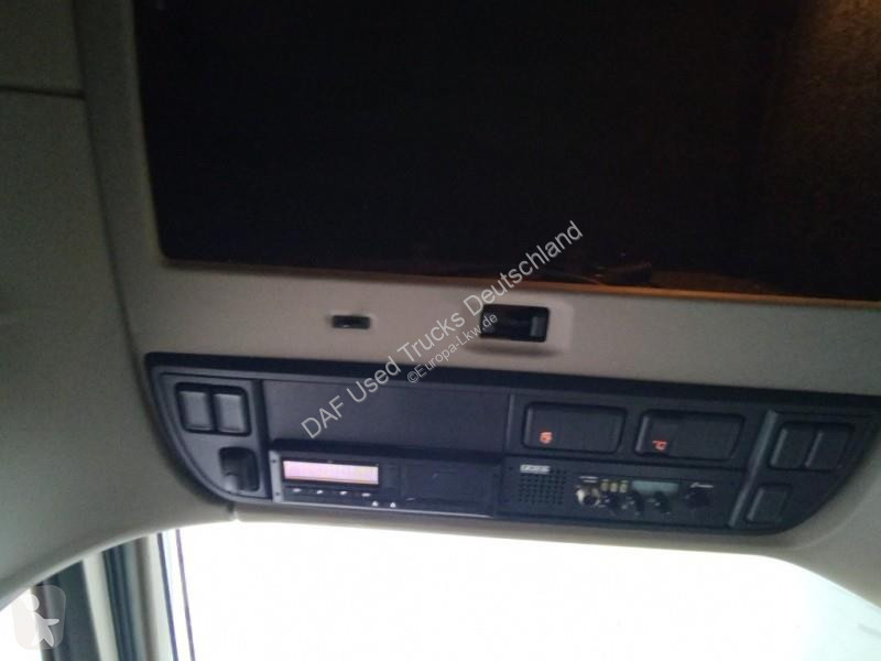 جرار DAF XF  FT LOW DECK 4X2