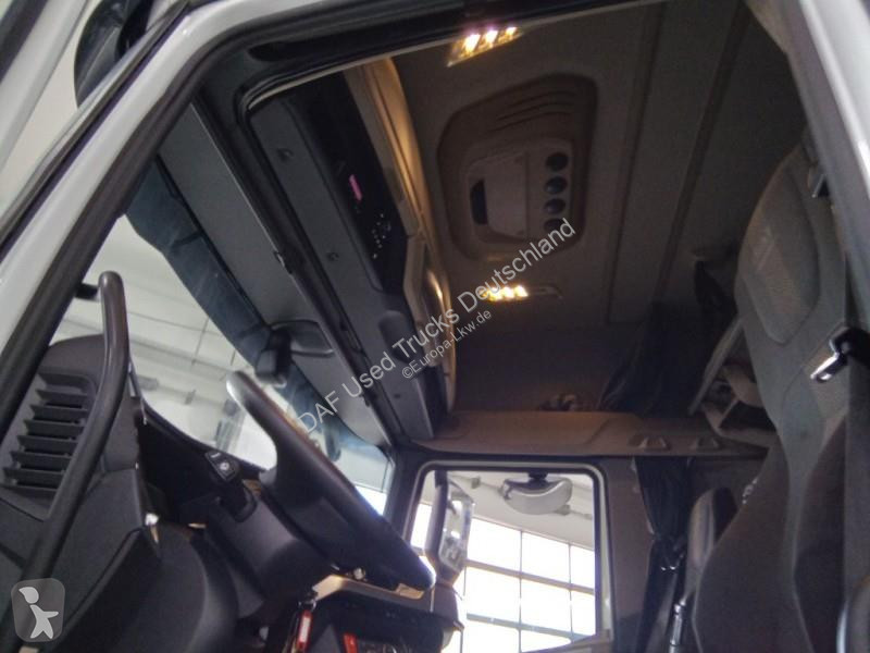 جرار DAF XG  FT 4X2