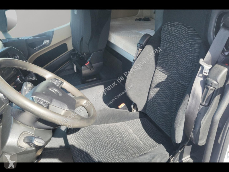 Tahač Mercedes II 1842 StreamSpace 2.3m 6
