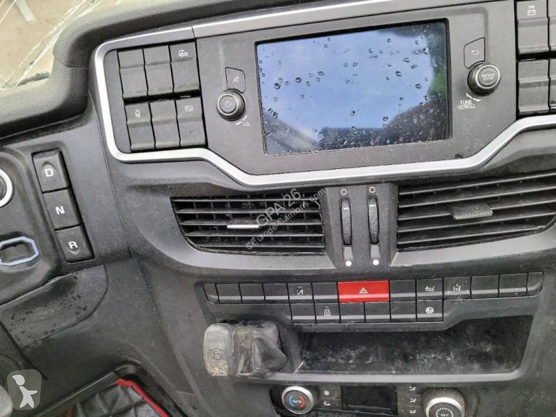 جرار Iveco