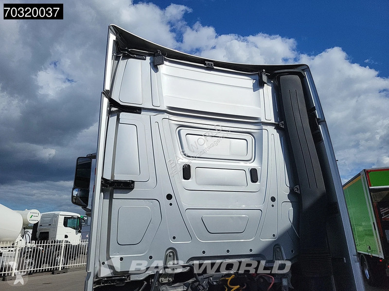 Tracteur Mercedes 1963 4X2 GigaSpace Retarder...