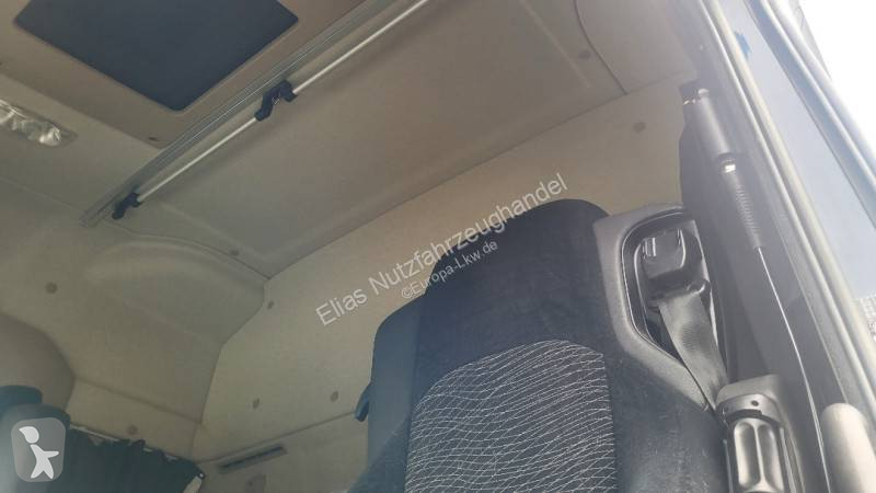 جرار Mercedes