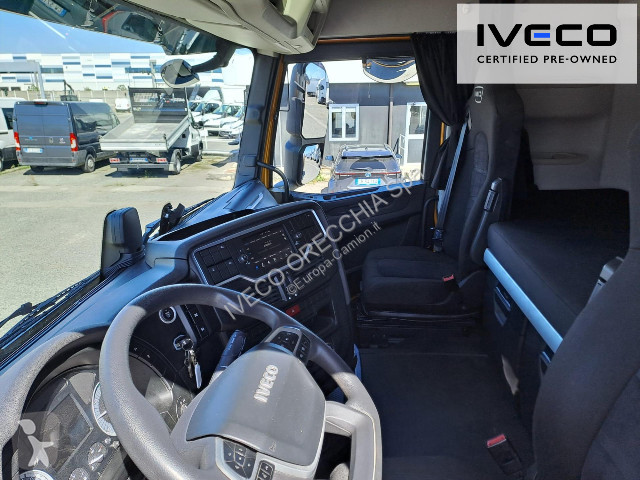 جرار Iveco S-WAY AS440S53T/P