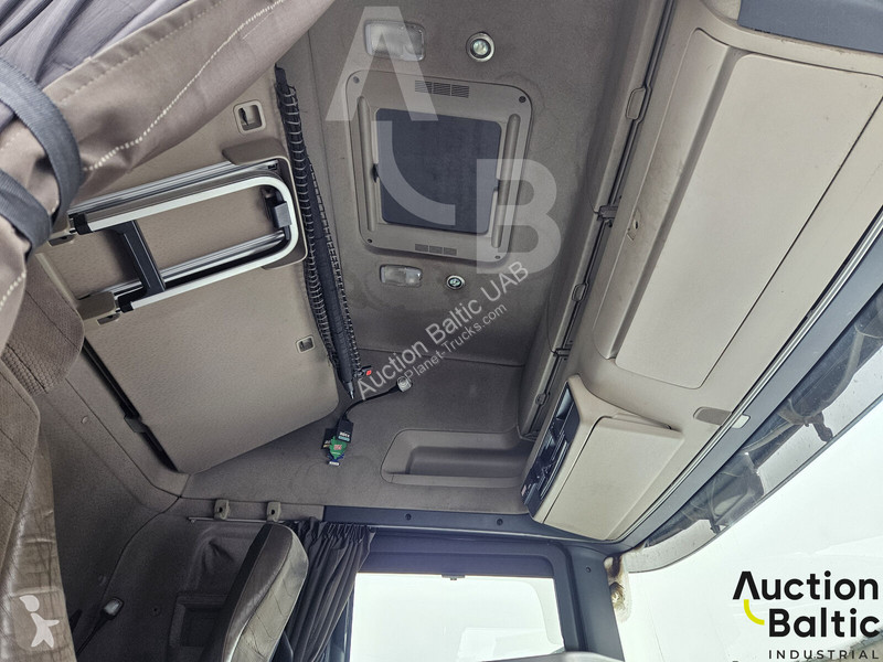 جرار Scania R4404X2MEB
