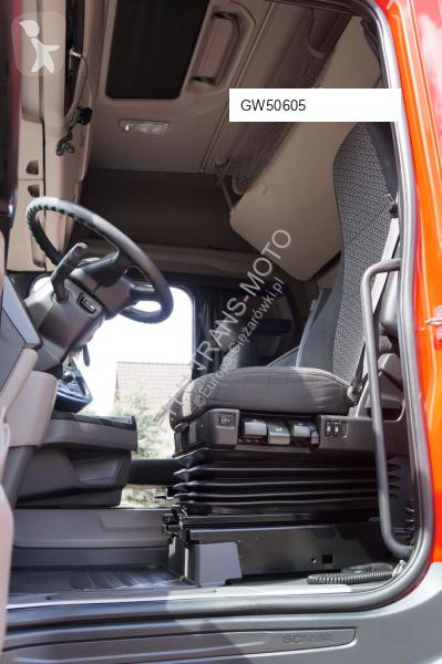Cap tractor Scania R 460