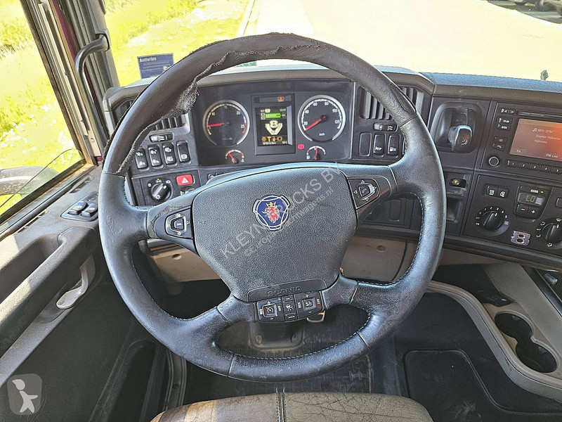 جرار Scania 520
