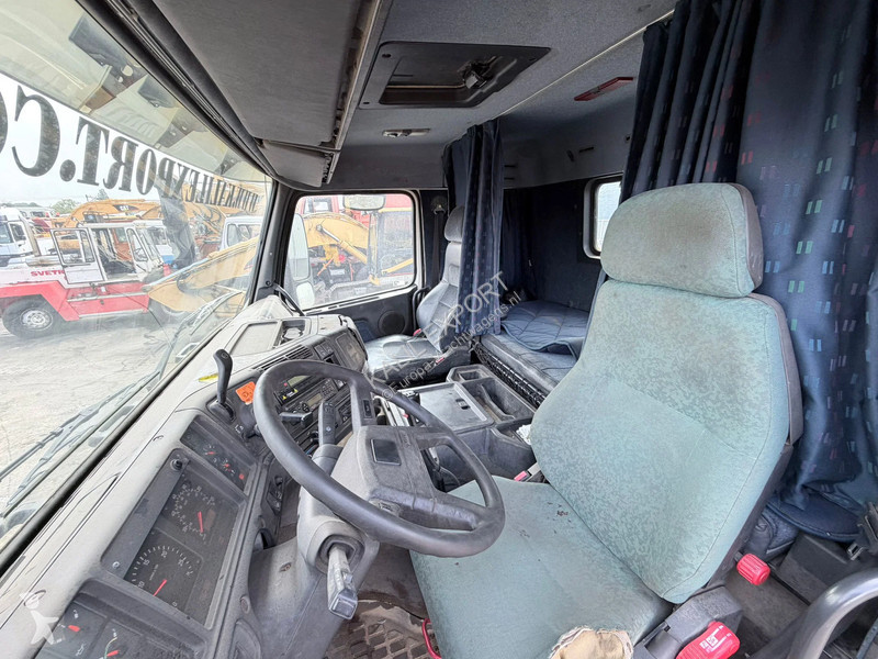 جرار Volvo 12420 Heavy Duty Tractor 6x4 Manual...