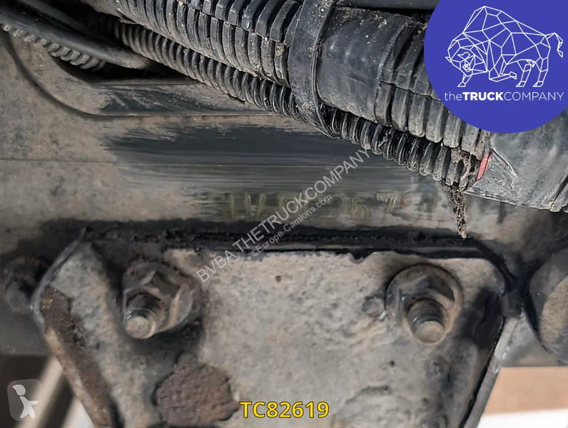 جرار Iveco 440 S42