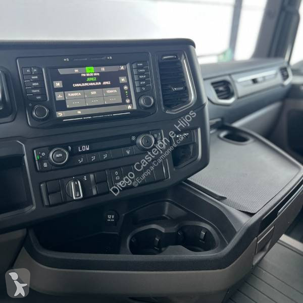 Cap tractor Scania