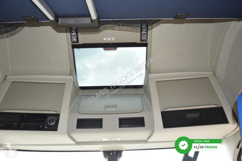 Тягач Volvo 500 Globetrotter XL