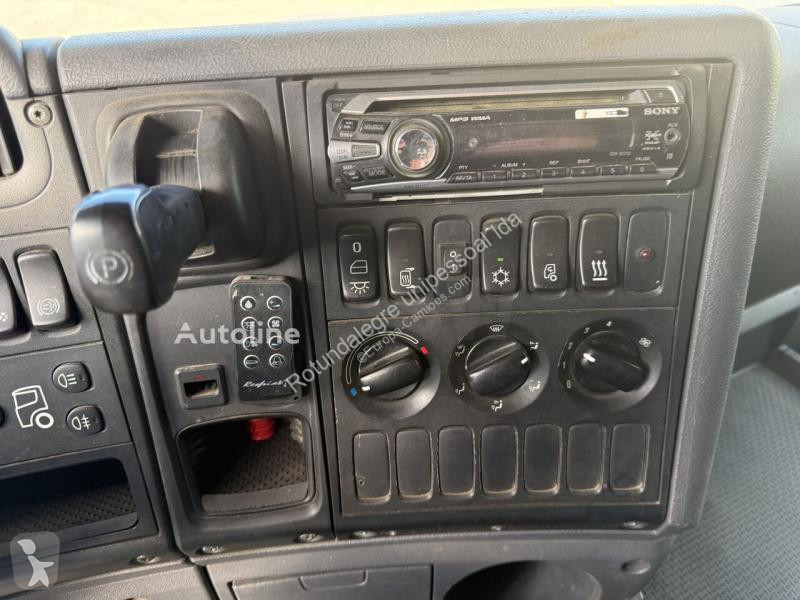 جرار Scania kit bascula