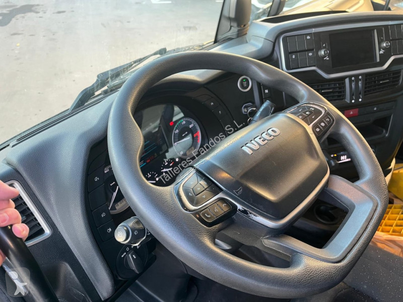 جرار Iveco  480 AUTOMATICO CON INTARDER
