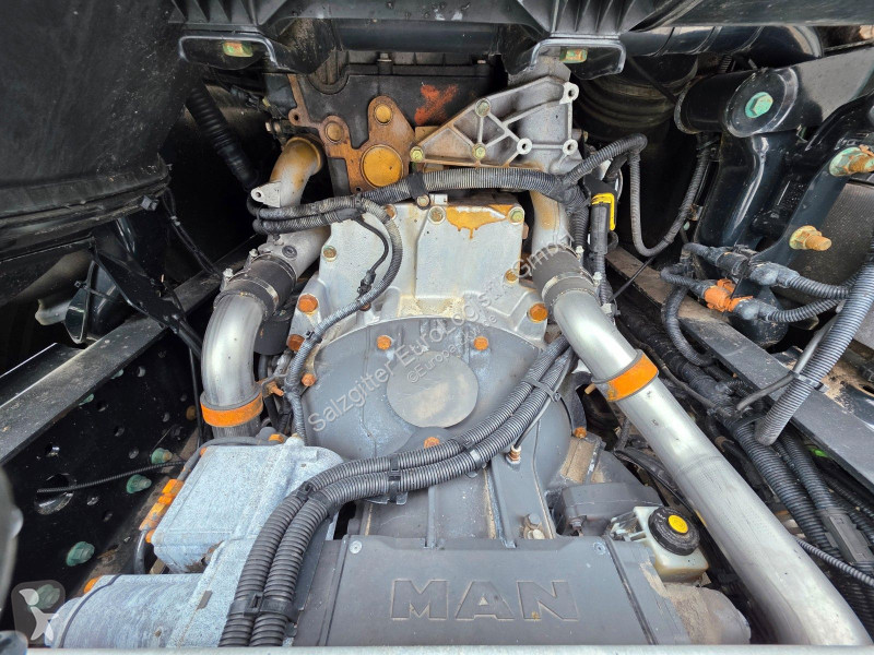Tahač MAN 18.460 4X2 BLS/Silokompressor defekt