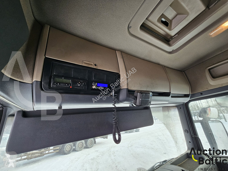 جرار Scania 420
