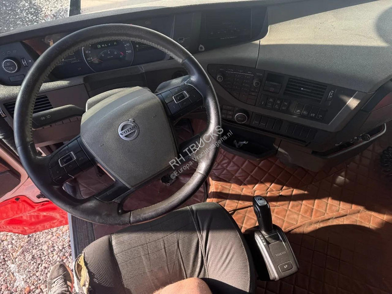 جرار Volvo 13540 8X4, 150 TON, INTARDER, 566862 KM