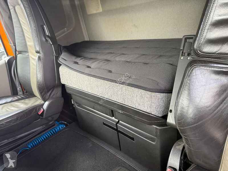 جرار Volvo 8X4 - 490049 KM - INTARDER TUV...