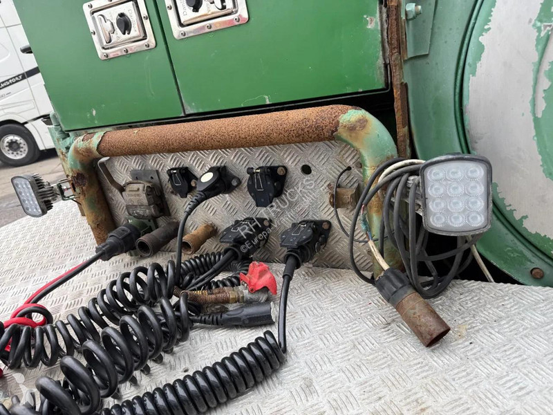 جرار Volvo 13520 HUB REDUCTION