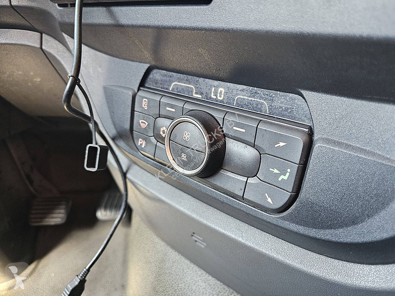 Tracteur DAF XF  SSC SKIRTS