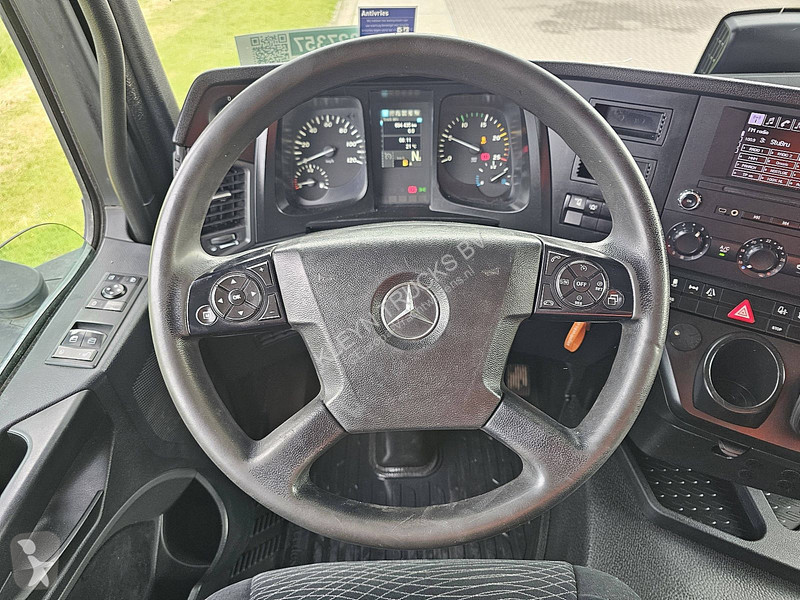 جرار Mercedes ACTROS 1945