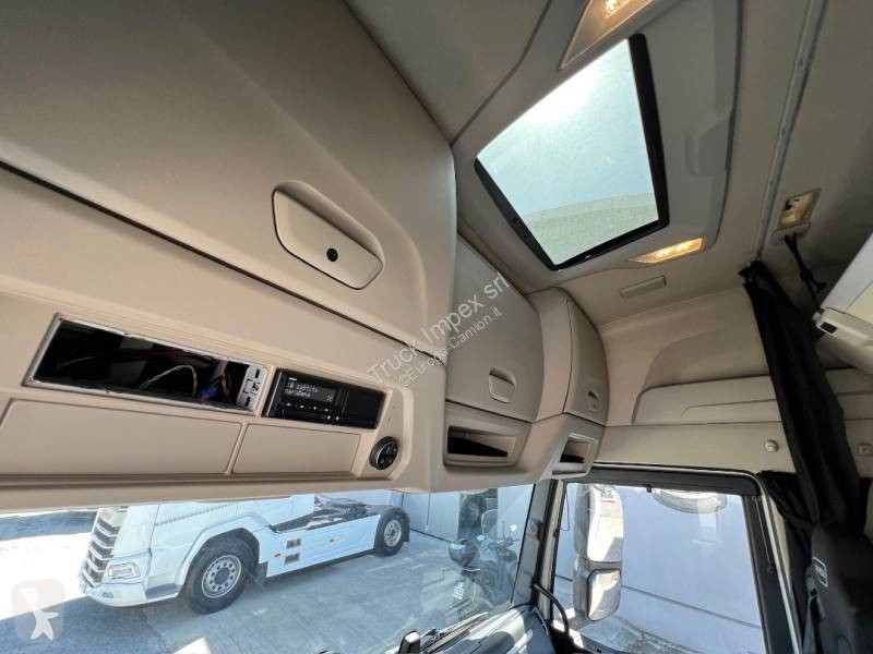 جرار Iveco