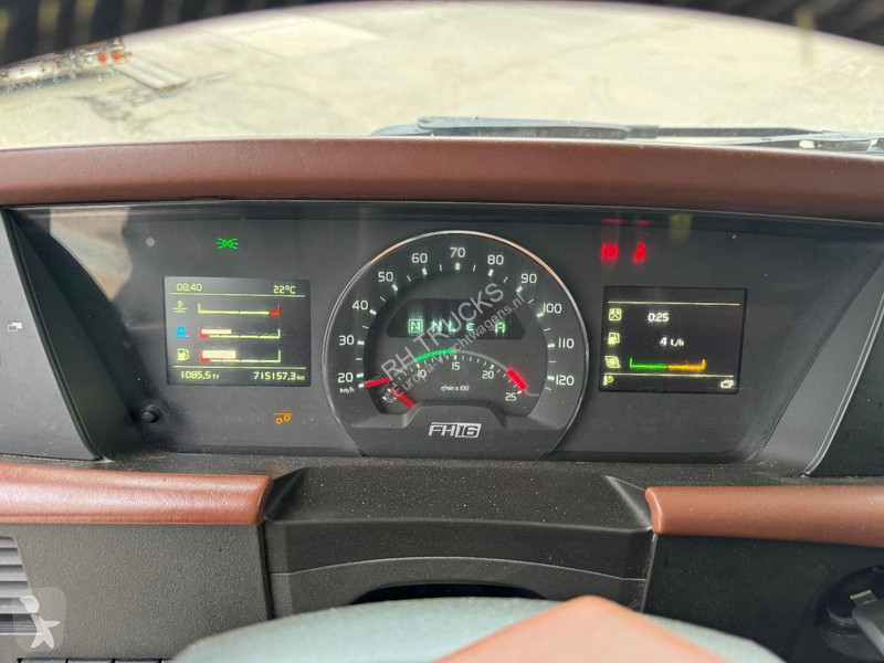 Trattore Stradale Volvo 16750 8X4 EURO 6 - 100...