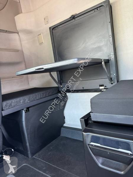 جرار Iveco