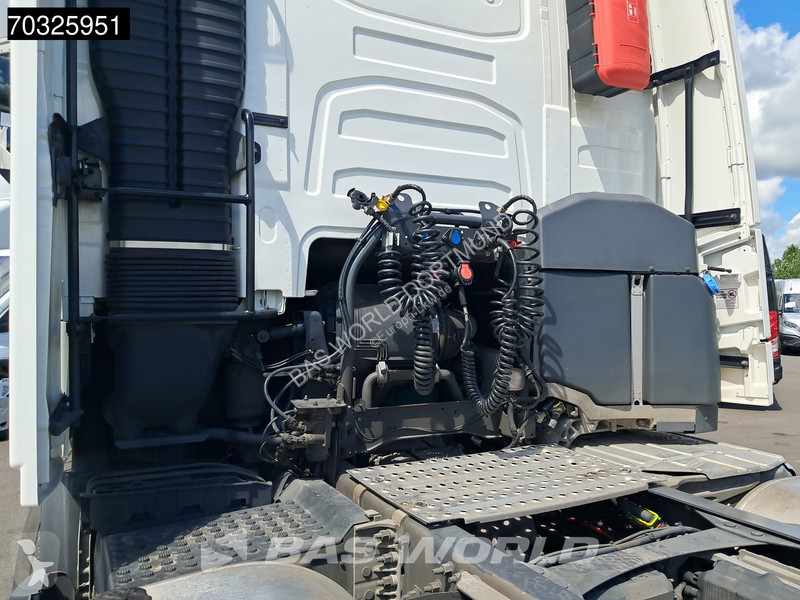 جرار Volvo FH 460 4X2 XL TC 2x Tanks VEB+ CMS...