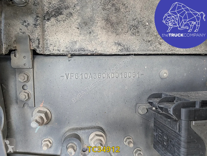 جرار Renault T 520