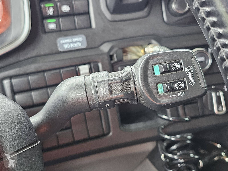 جرار Scania 500